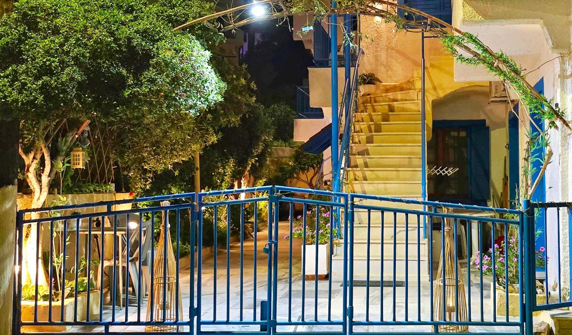 Michele Marie Apts * Agia Pelagia